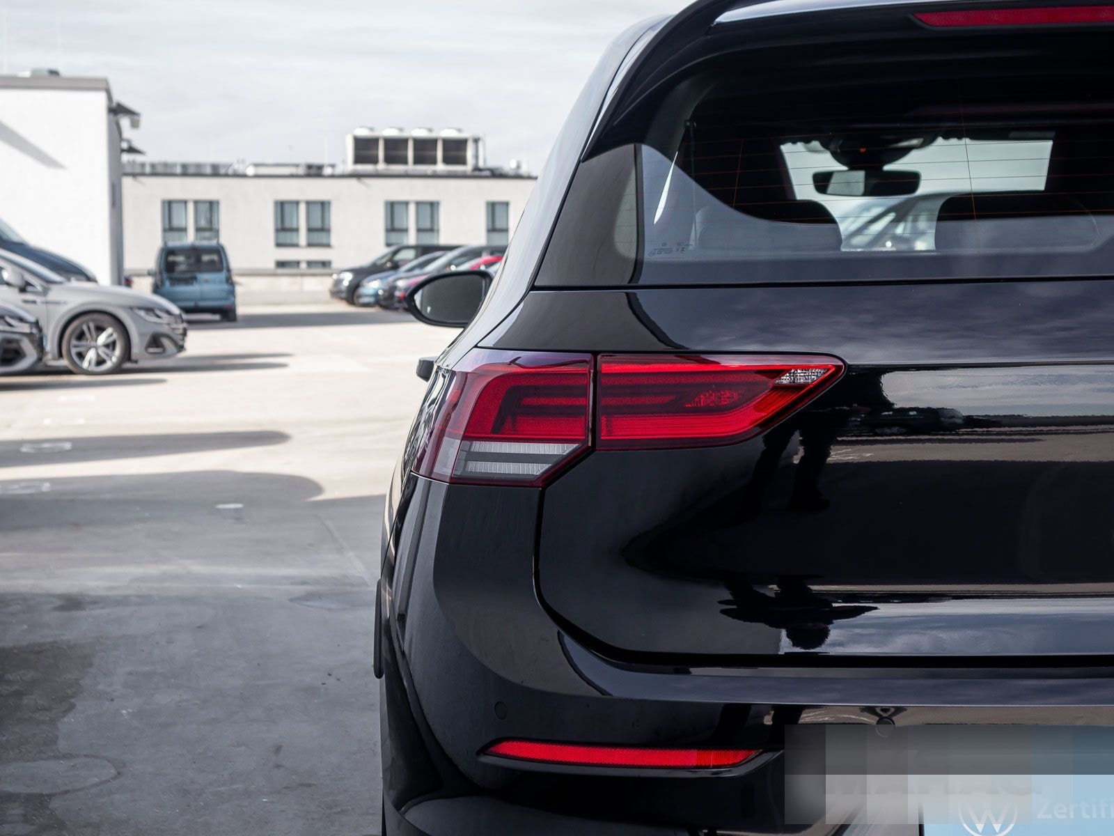 Volkswagen Golf VIII GTI Clubsport 2.0 TSI LED+ Navi ParkPi foto 11