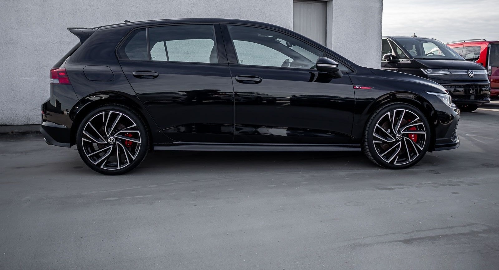 Volkswagen Golf VIII GTI Clubsport 2.0 TSI LED+ Navi ParkPi foto 6