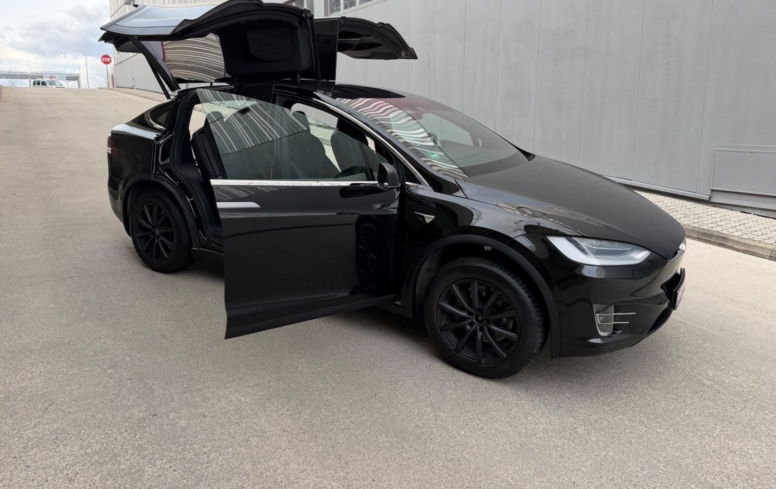 Tesla Model X Dual Motor Kamera 360 Leder Navi LED AHK foto 5