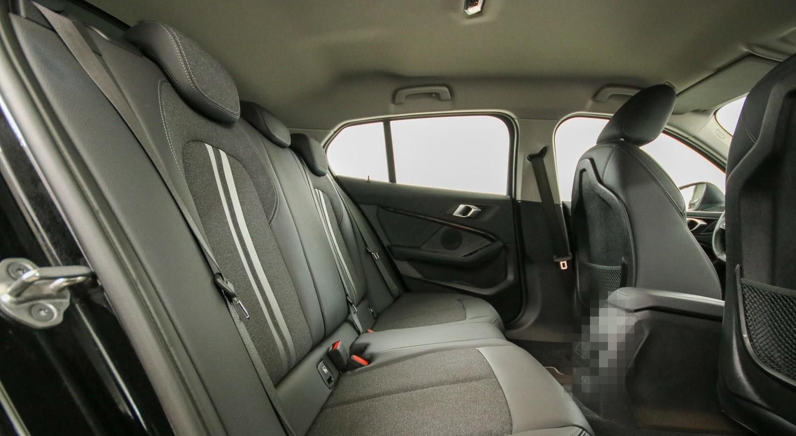 BMW 118 i Sport Line Aut. Virtual cockpit LED PDC foto 15