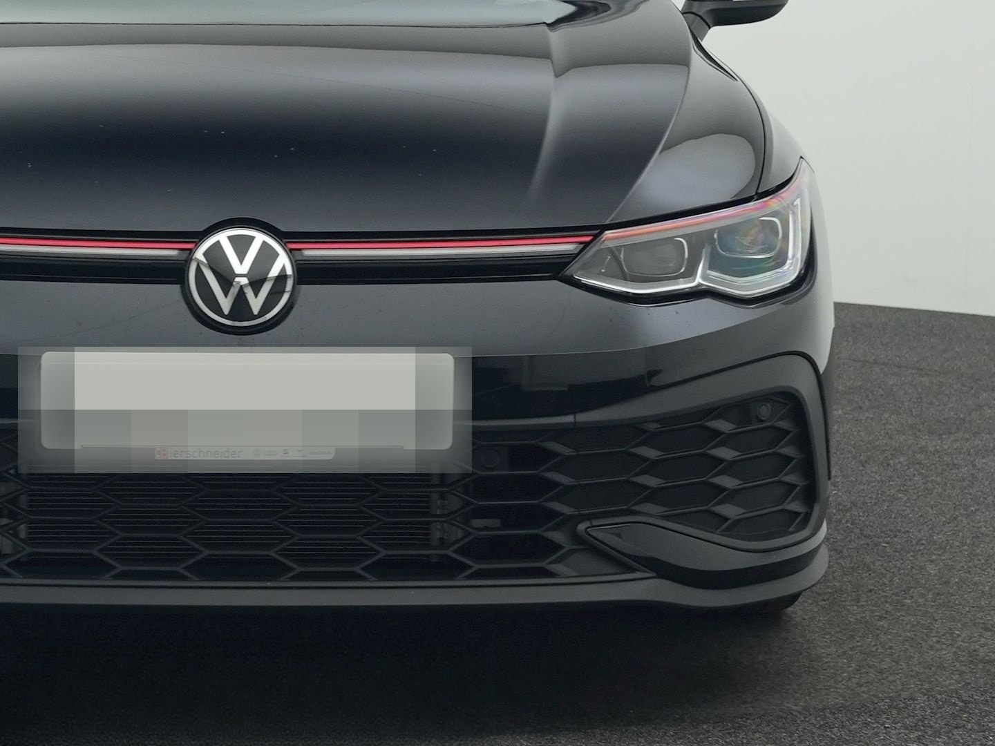 Volkswagen Golf GTI 8 2.0 TSI DSG Clubsport PANO IQ.LIGHT A foto 20