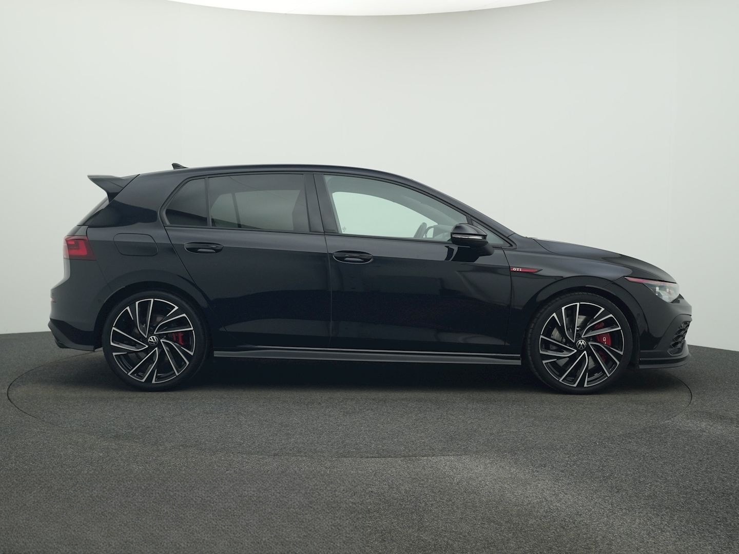 Volkswagen Golf GTI 8 2.0 TSI DSG Clubsport PANO IQ.LIGHT A foto 7