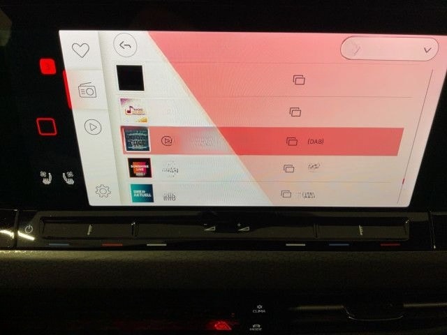 Volkswagen Golf 8 GTI 2.0 TSI DSG Clubsport PANO LEDER MATR foto 24