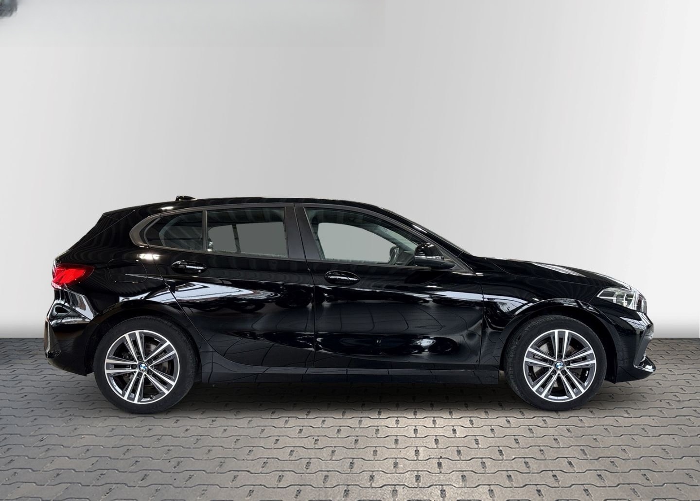 BMW 118 d Aut. M Lederlenkrad+AppleCarPlay+LED+DAB+ foto 4
