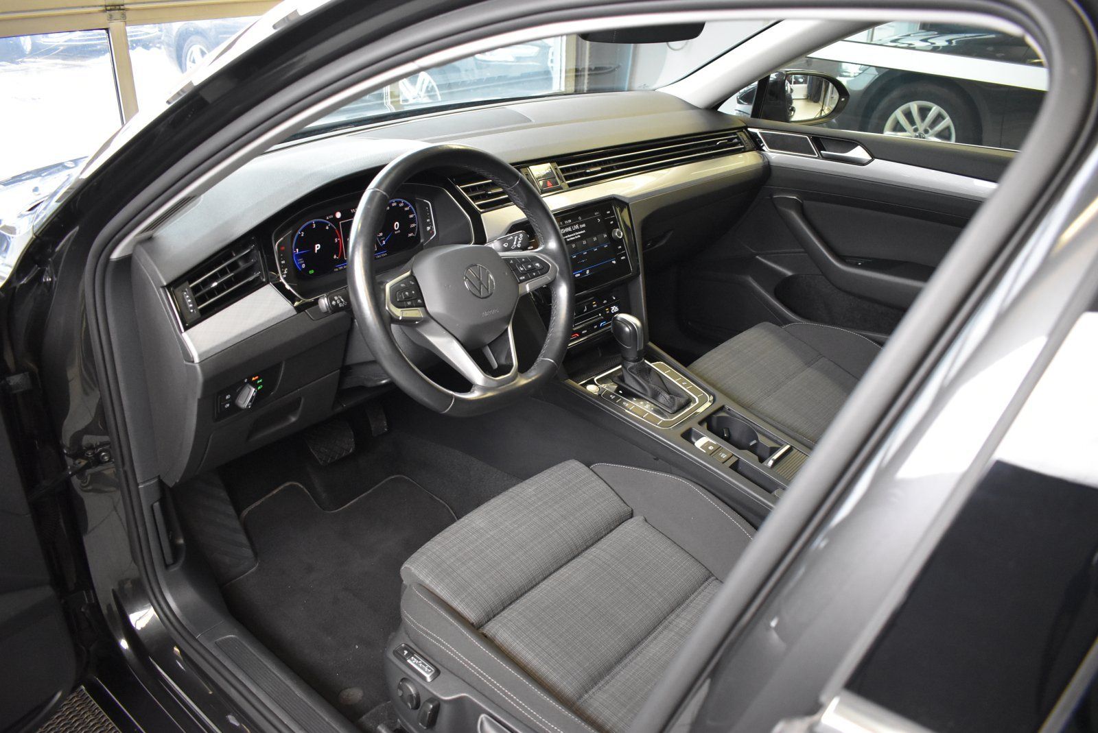 Volkswagen Passat Variant 2.0TDI DSG*Cockpit Digital*LED foto 13