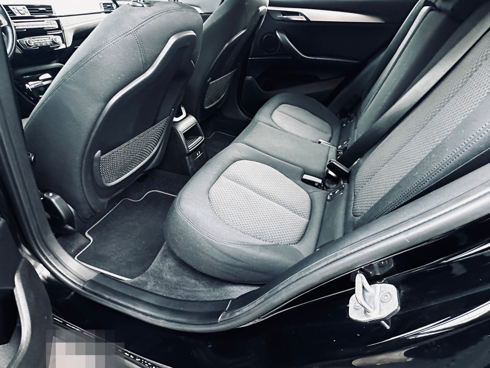 BMW X2 sDrive18i Sport foto 11