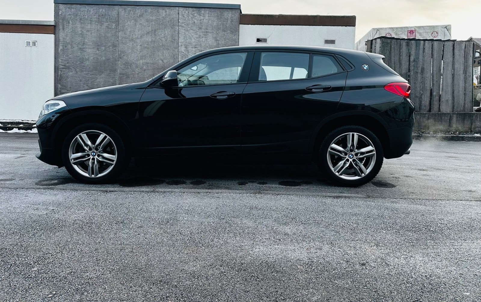 BMW X2 sDrive18i Sport foto 3