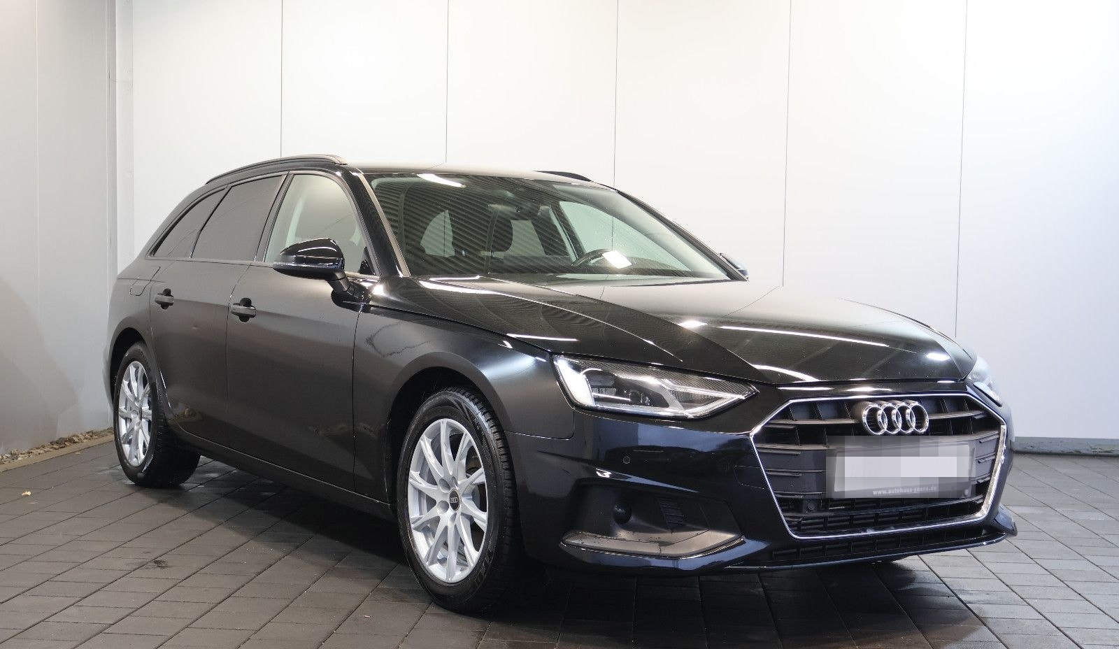 Audi A4 Avant 35 TFSI CARPLAY+FRONT+KEY+LED+17" foto 3