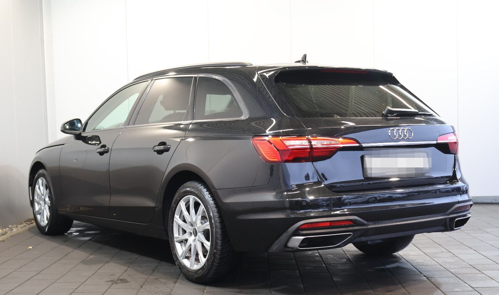 Audi A4 Avant 35 TFSI CARPLAY+FRONT+KEY+LED+17" foto 6