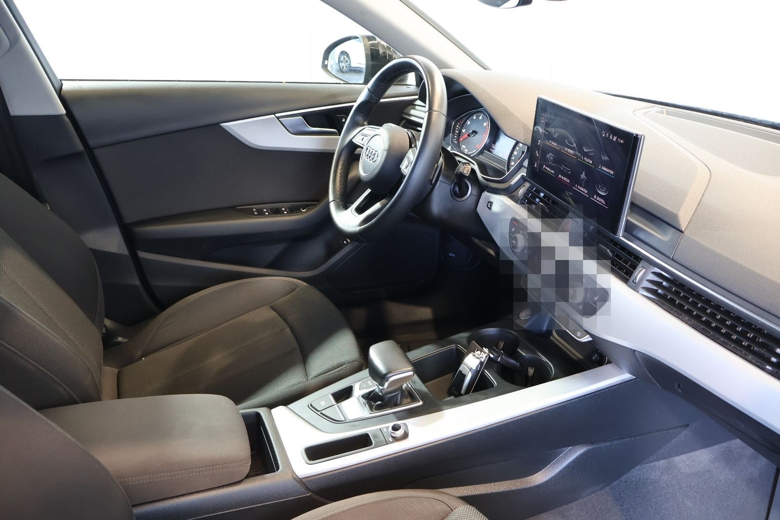 Audi A4 Avant 35 TFSI NAVI+CARPLAY+KEY+LED+17" foto 13