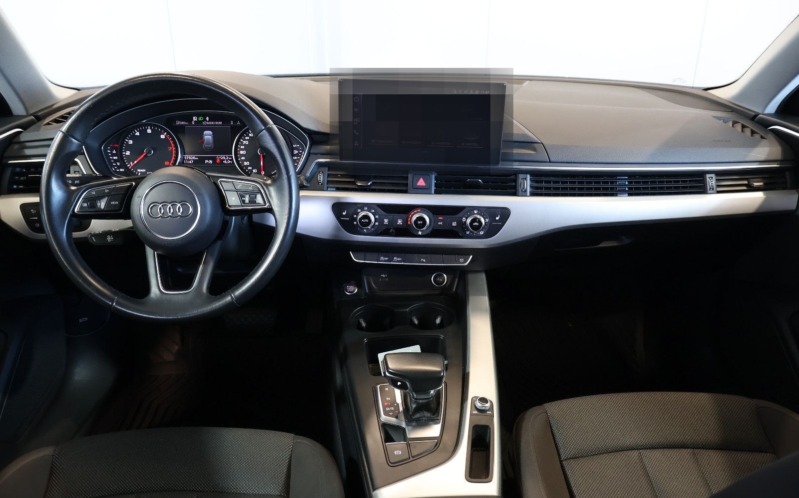 Audi A4 Avant 35 TFSI NAVI+CARPLAY+KEY+LED+17" foto 7