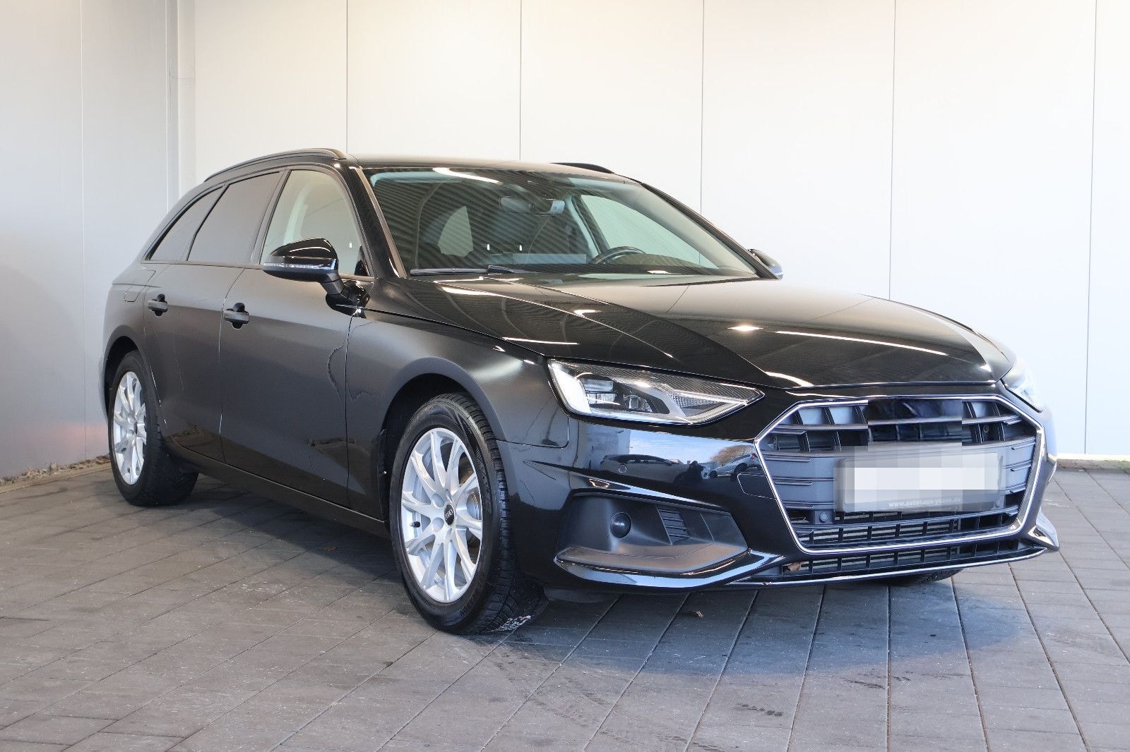 Audi A4 Avant 35 TFSI NAVI+CARPLAY+KEY+LED+17" foto 3