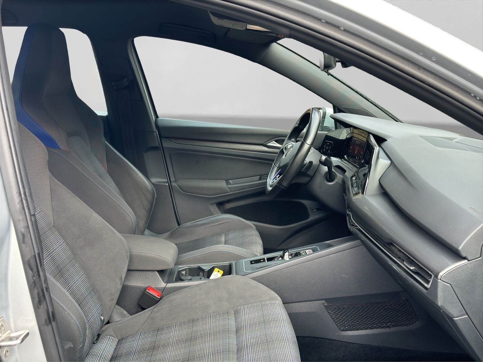 Volkswagen Golf GTE AHK STANDHZG NAVI LED+ APP-CONNECT foto 4