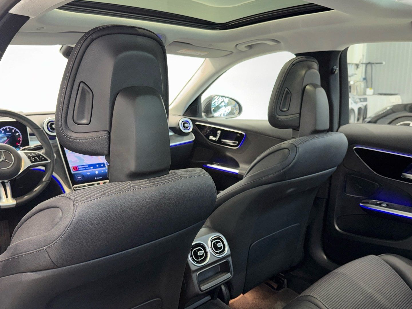 Mercedes-Benz C 180 Avantgarde Panorama Rückfahrkamera Ambient foto 15