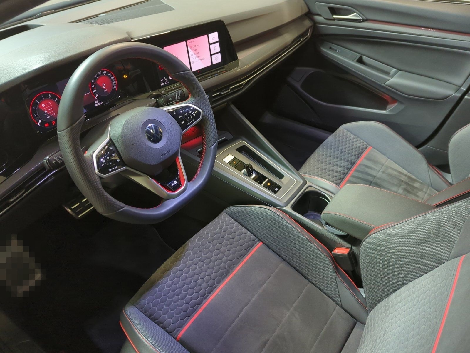 Volkswagen Golf VIII GTI 2.0 TSI DSG Clubsport 45 Vmax270 foto 13