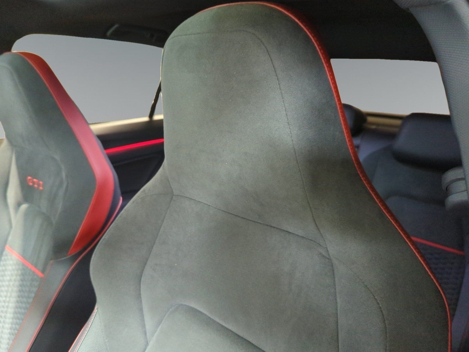 Volkswagen Golf VIII GTI 2.0 TSI DSG Clubsport 45 Vmax270 foto 15