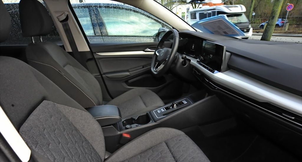 Volkswagen Golf VIII Variant 1.0 eTSI Move Navi SHZ APP-C. foto 11