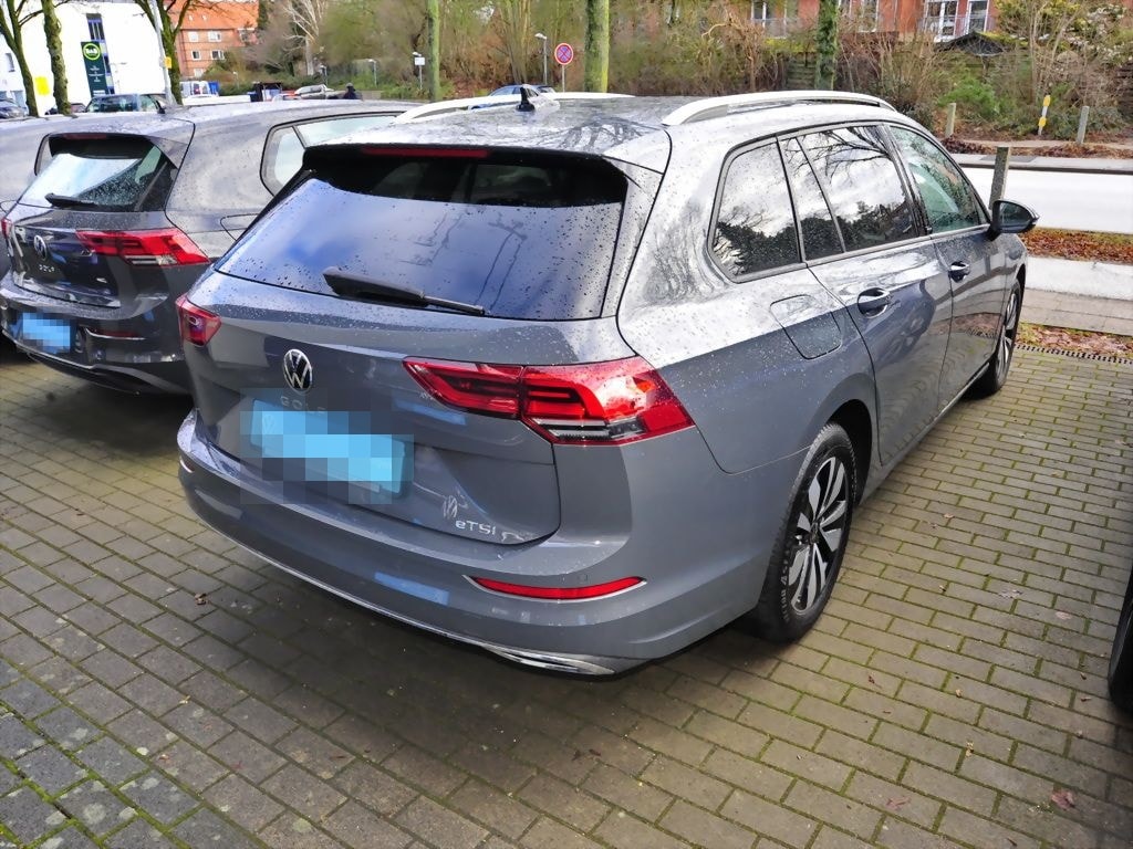 Volkswagen Golf VIII Variant 1.0 eTSI Move Navi SHZ APP-C. foto 4