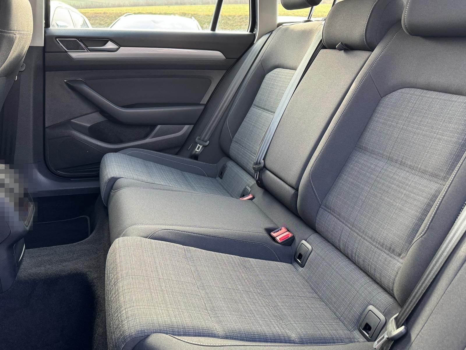 Volkswagen Passat Variant 1.5 TSI *BUSINESS*DSG*NAVI*SHZ*AC foto 18