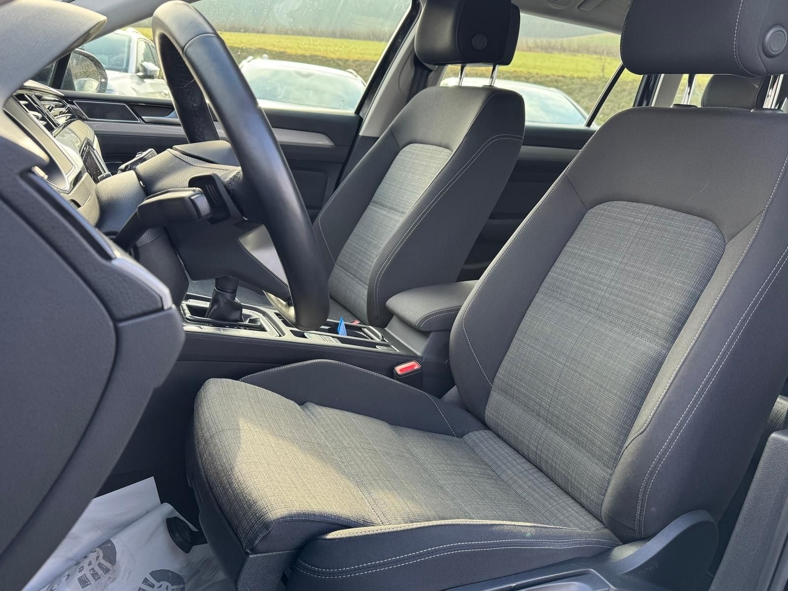 Volkswagen Passat Variant 1.5 TSI *BUSINESS*DSG*NAVI*SHZ*AC foto 7