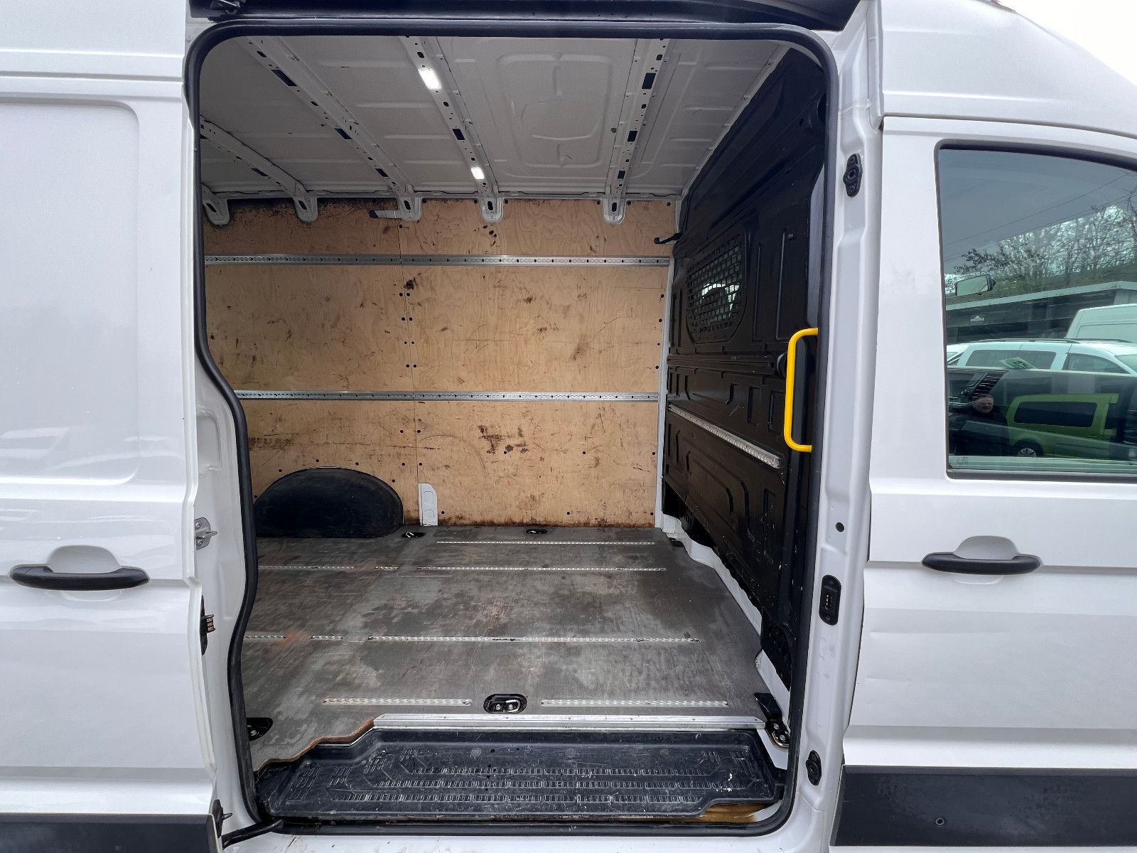 Volkswagen Crafter Kasten 35 mittellang Hochdach FWD foto 9