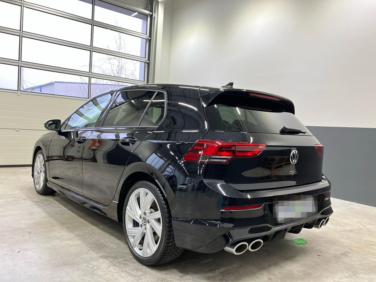 Volkswagen Golf VIII R DSG 4M RFK Navi SHZ foto 4