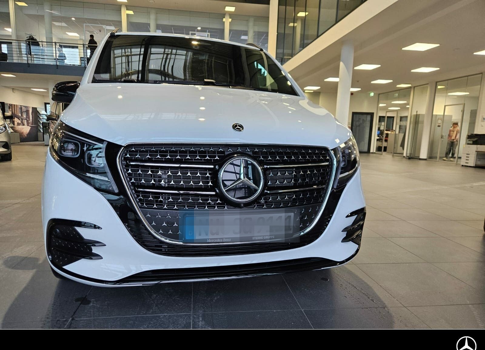 Mercedes-Benz V 250 d 4MATIC AVANTGARDE Lang Allrad/AMG Line foto 3