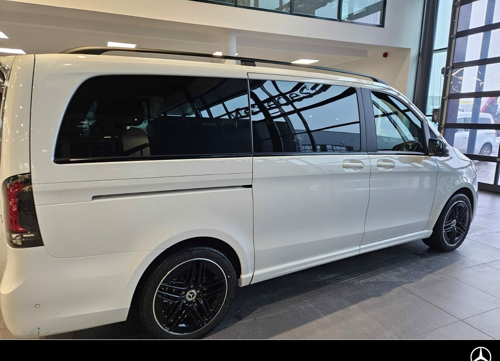 Mercedes-Benz V 250 d 4MATIC AVANTGARDE Lang Allrad/AMG Line foto 5