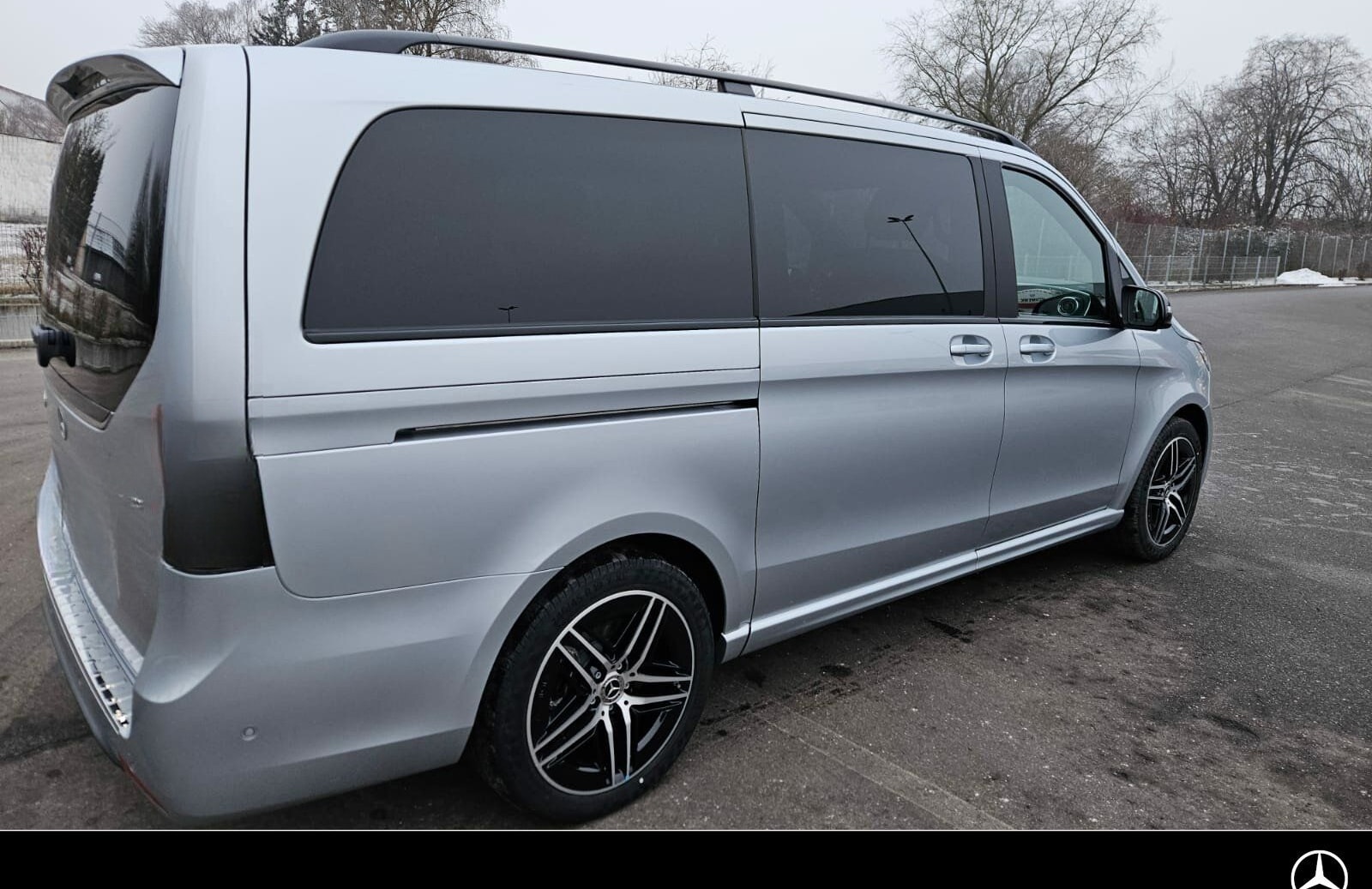 Mercedes-Benz V 300 d 4MATIC AVANTGARDE Lang Allrad AMG DISTRO foto 2