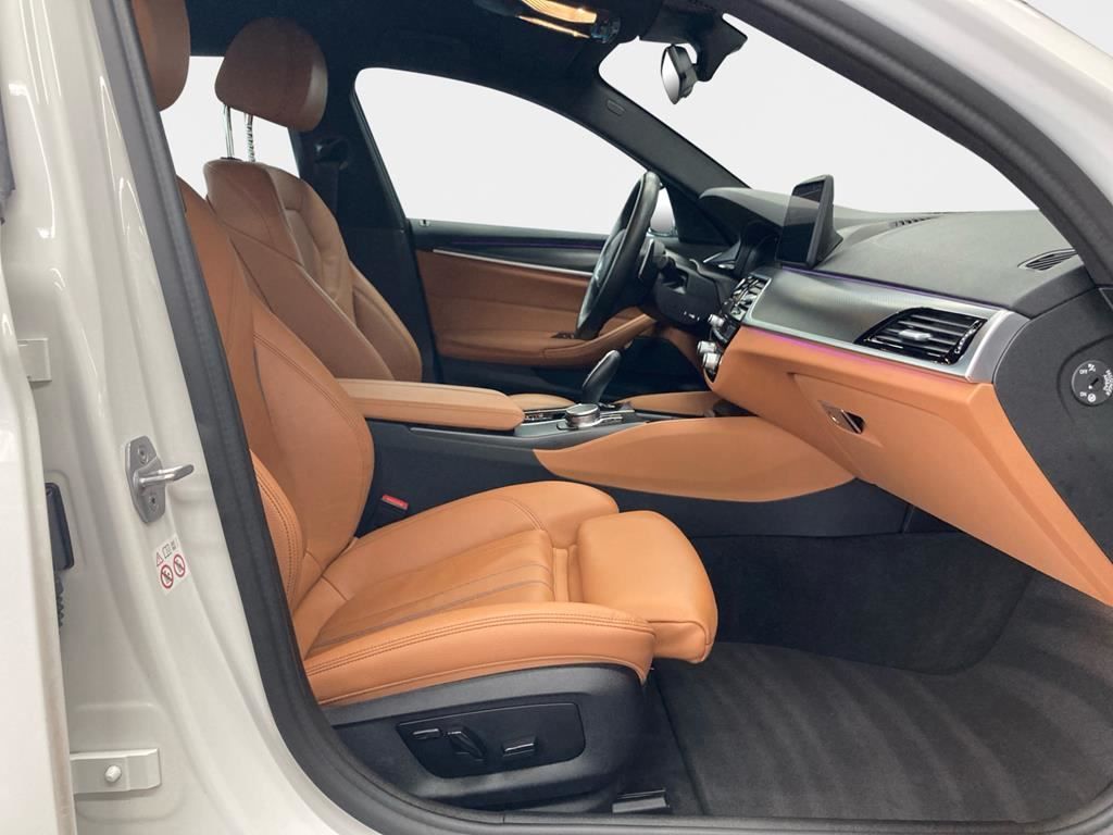 BMW 520d Touring M Sport Adapt LED+ACC+Business+HiFi foto 15