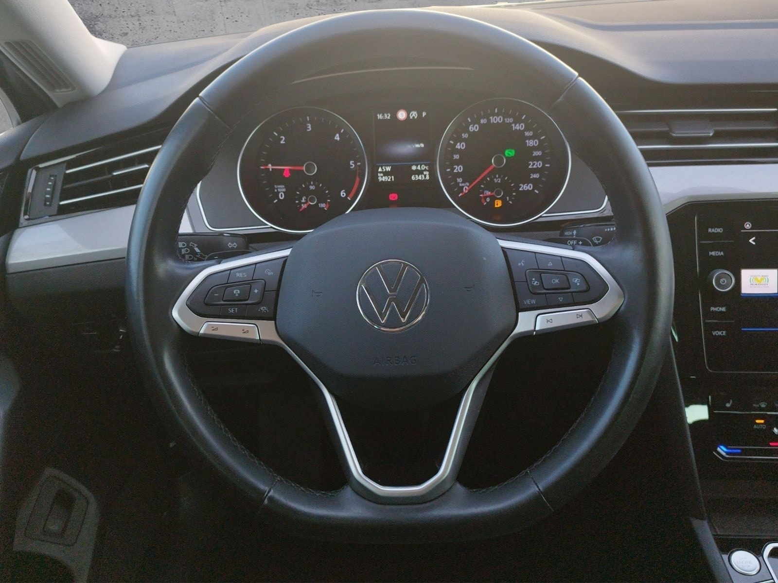 Volkswagen Passat Variant 2.0 TDI DSG AHK/LED/TRAVEL/RFK foto 8