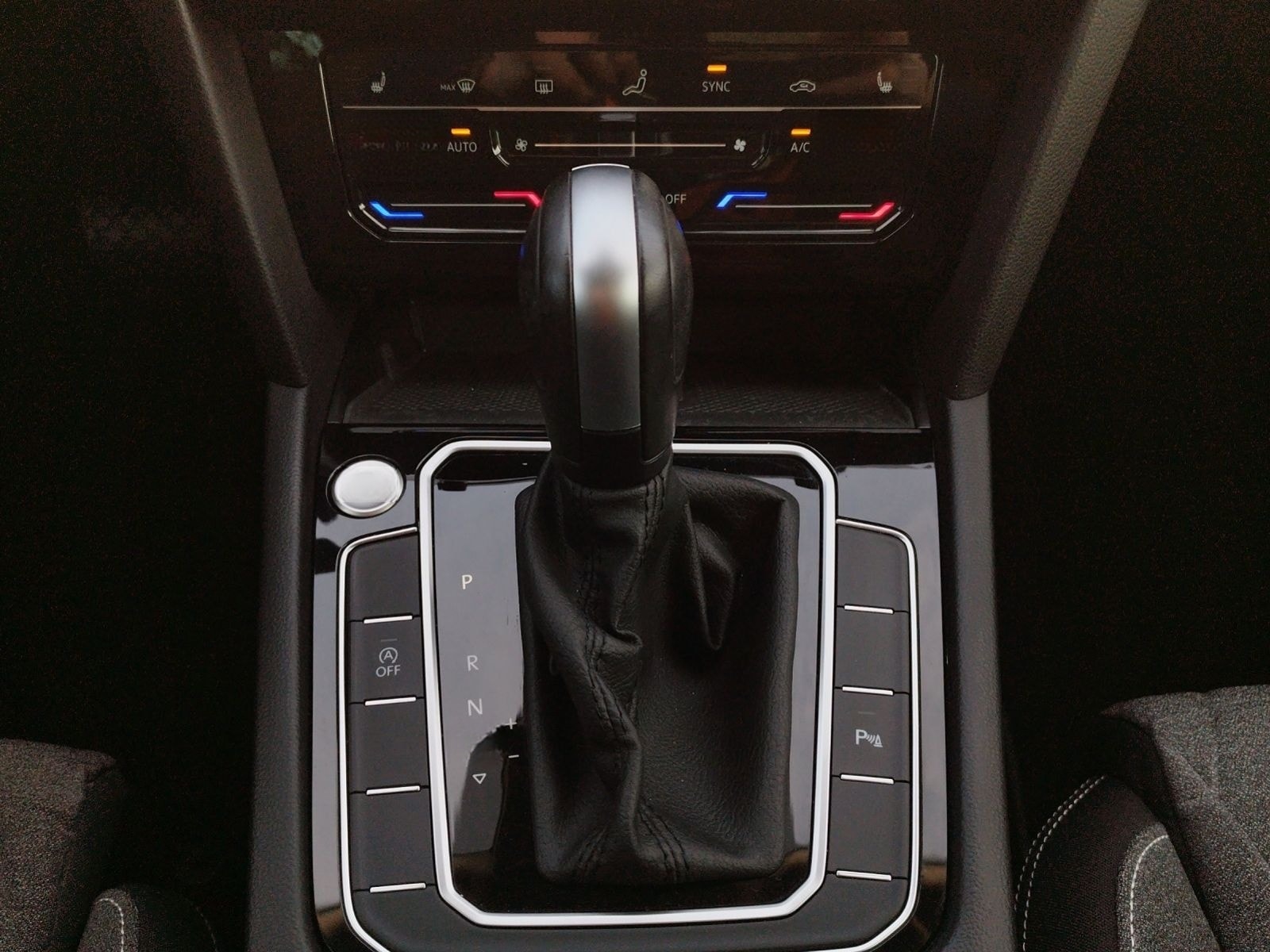 Volkswagen Passat Variant 2.0 TDI DSG AHK/LED/TRAVEL/RFK foto 10