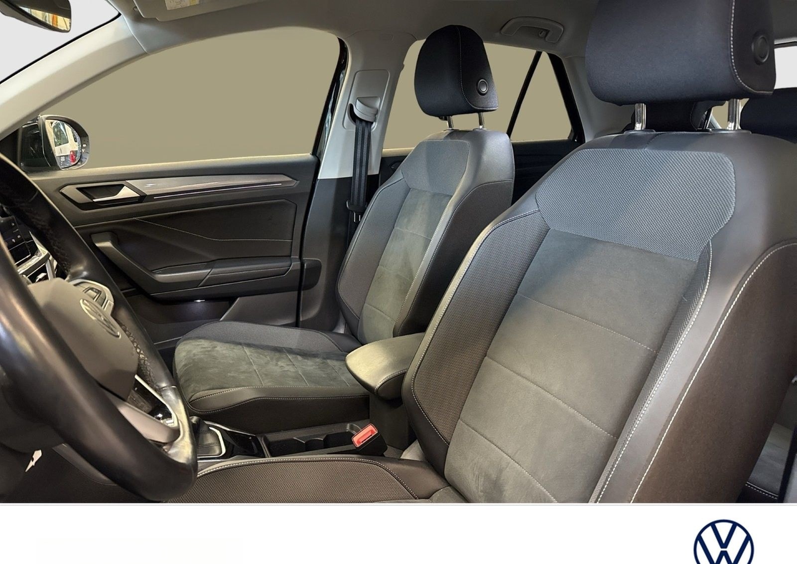 Volkswagen T-Roc 1.0 STYLE ACC NAVI LM17 CARPLAY SITZHEIZ. foto 7