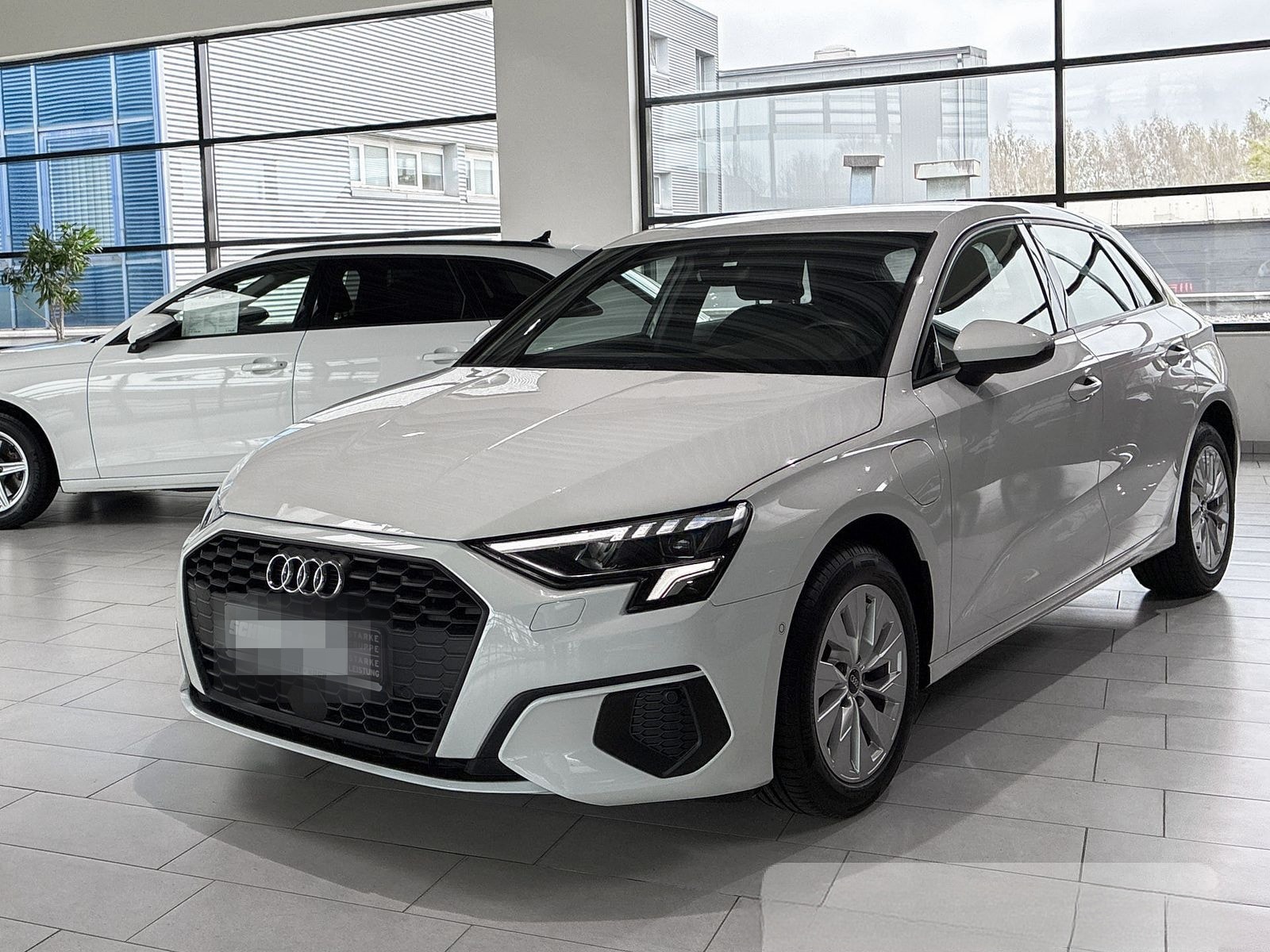 Audi A3 40 1.4 TFSI e-tron Sportback AT LED NAVI ACC foto 2