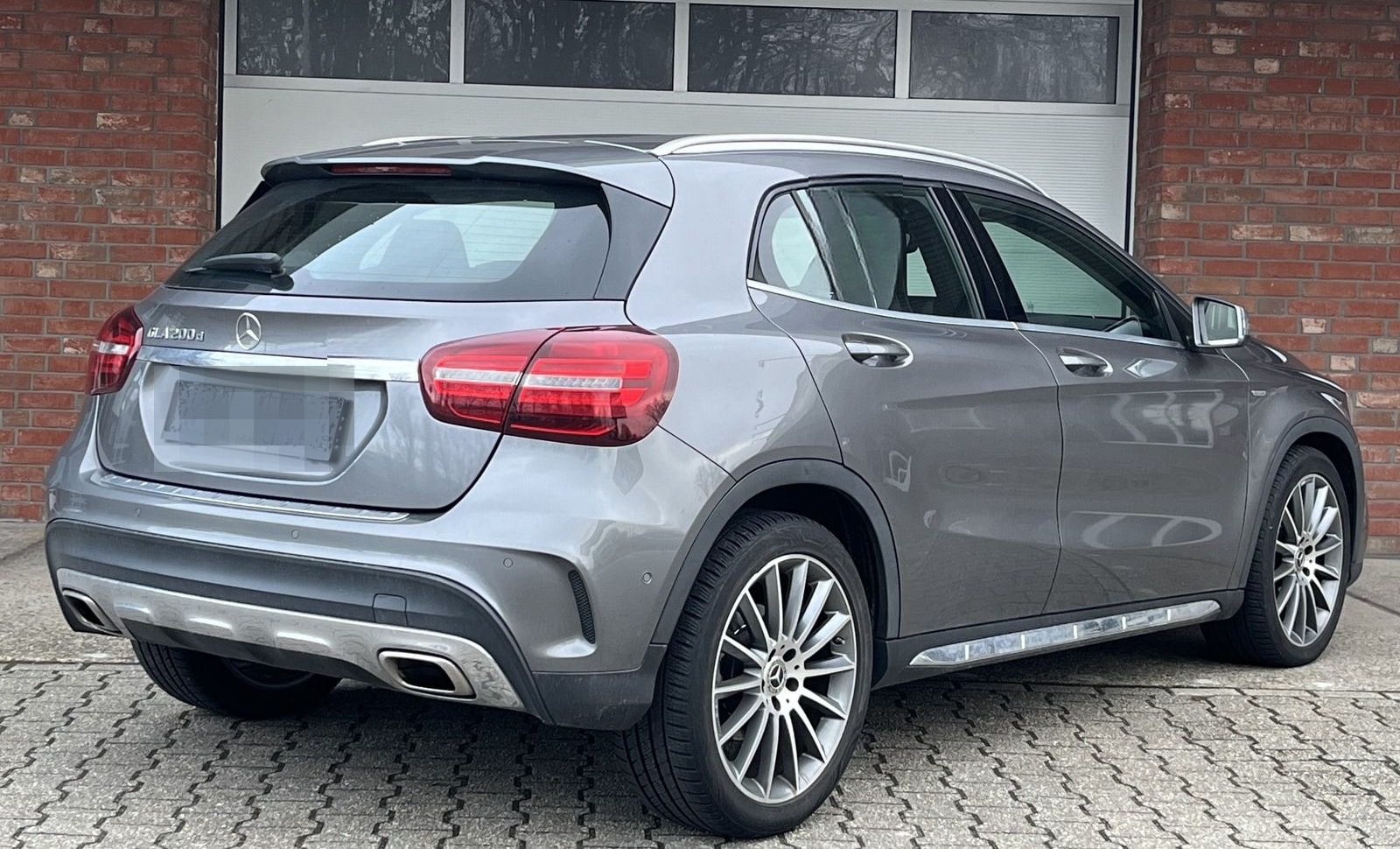 Mercedes-Benz GLA 200 AMG-Felg. Memory Kamera Sportsitze foto 4