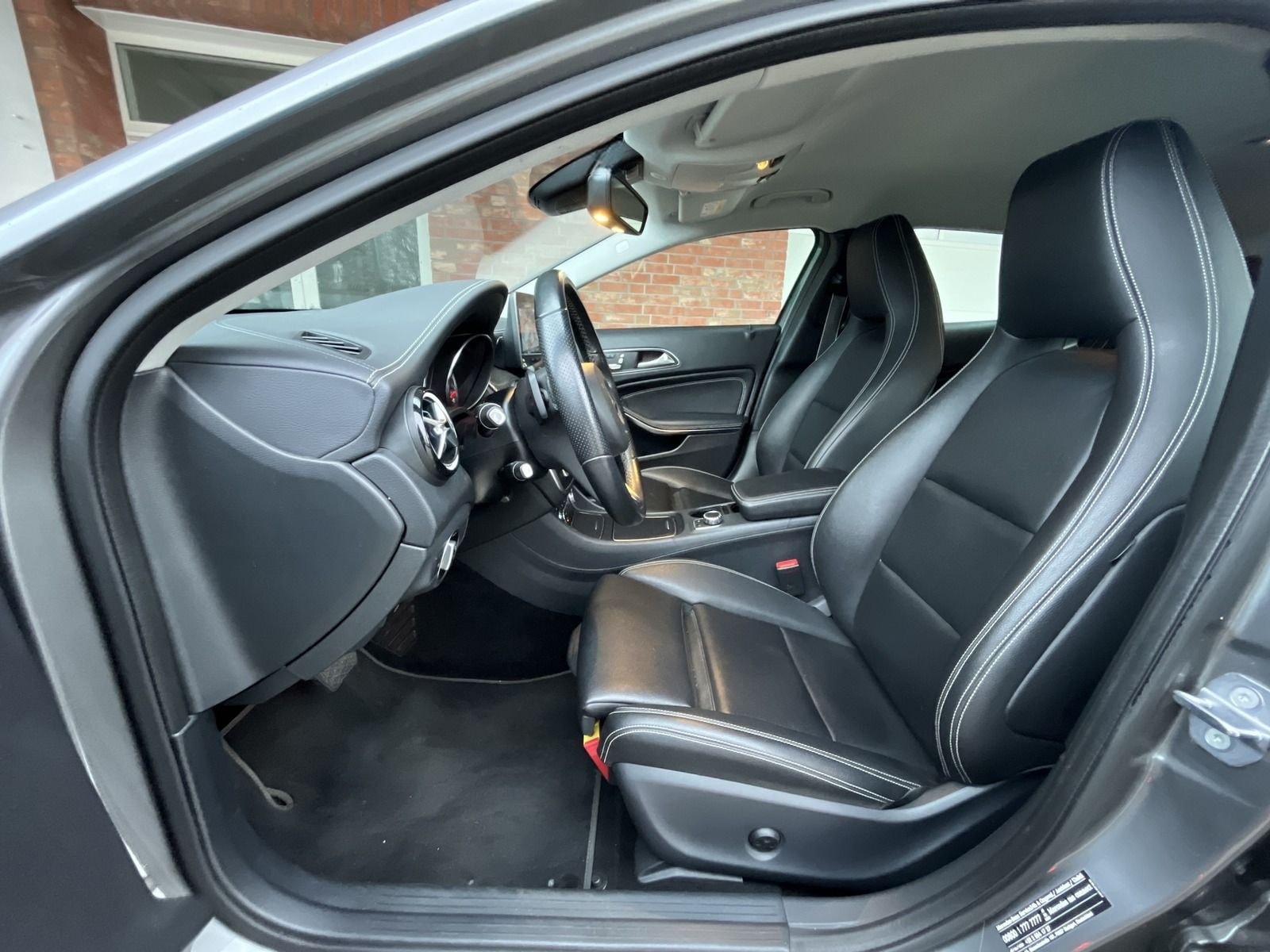 Mercedes-Benz GLA 200 AMG-Felg. Memory Kamera Sportsitze foto 8