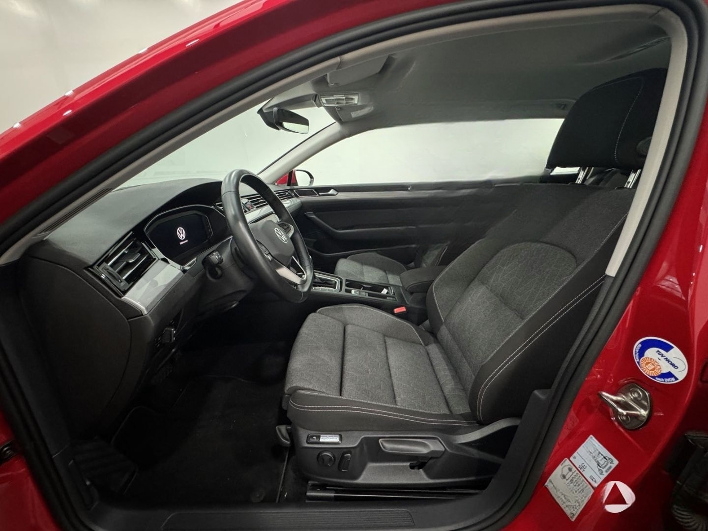 Volkswagen Passat Business 2.0 TDI /CAM /LED /Navi foto 5