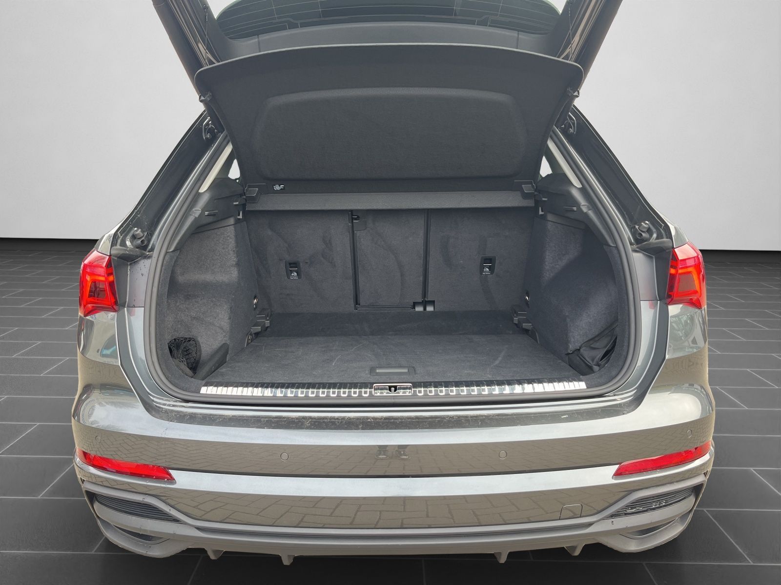 Audi Q3 35 TFSI S tronic S line NAVI SHZ RFK LED foto 15