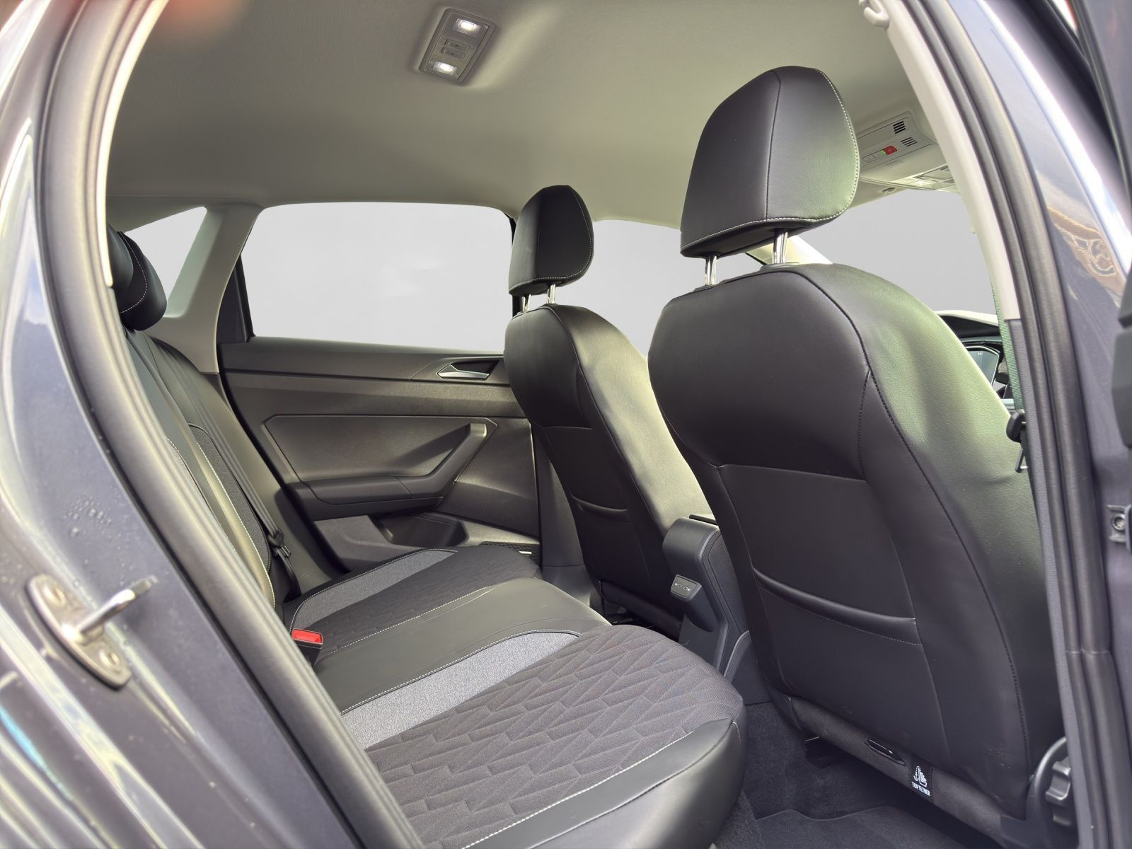 Volkswagen Taigo 1.0 TSI GOAL ACC LED NAVI LM16 foto 6