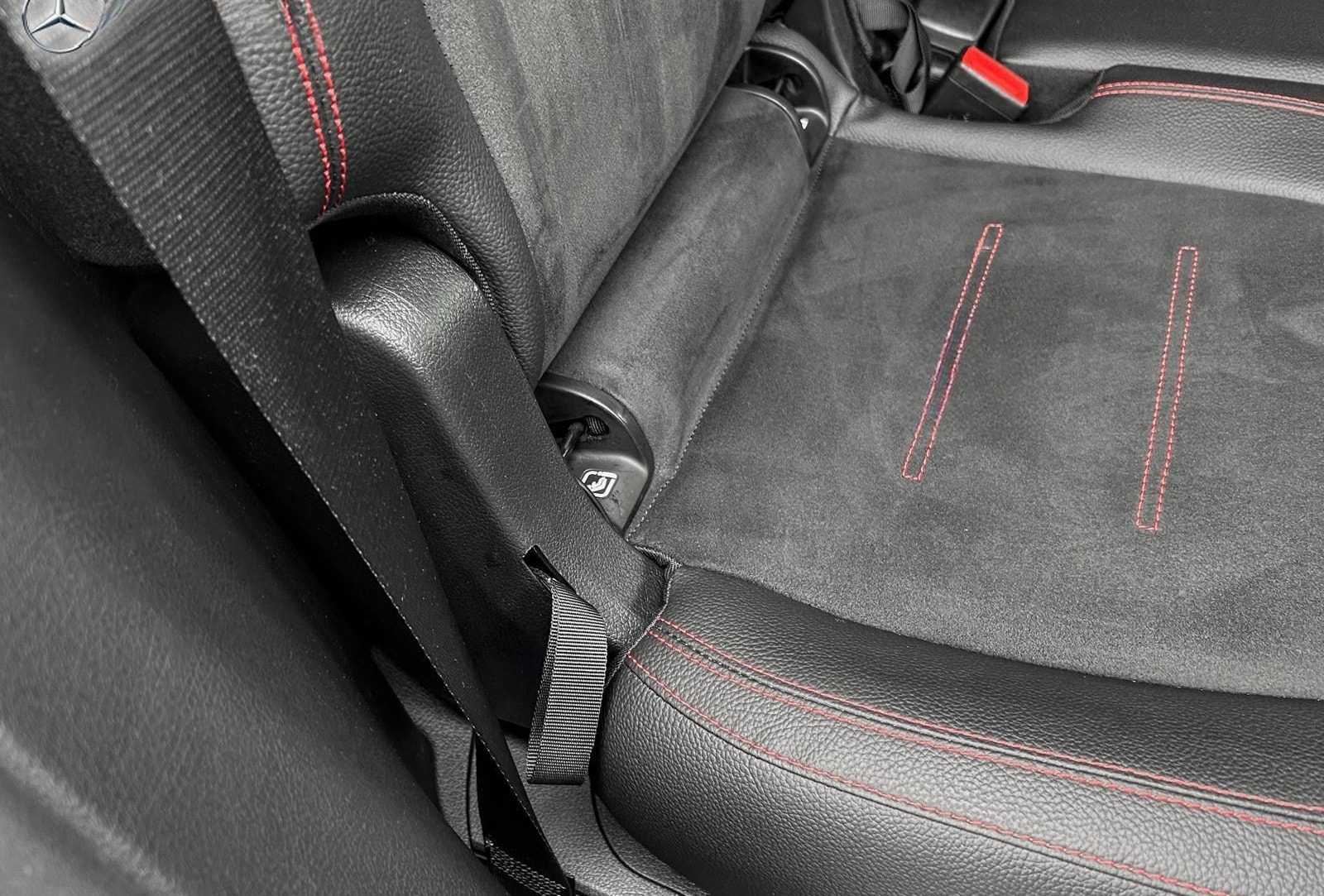 Mercedes-Benz GLB 200 AMG Night+LED+RüKam+Sitzh.+MBUX+19 foto 15