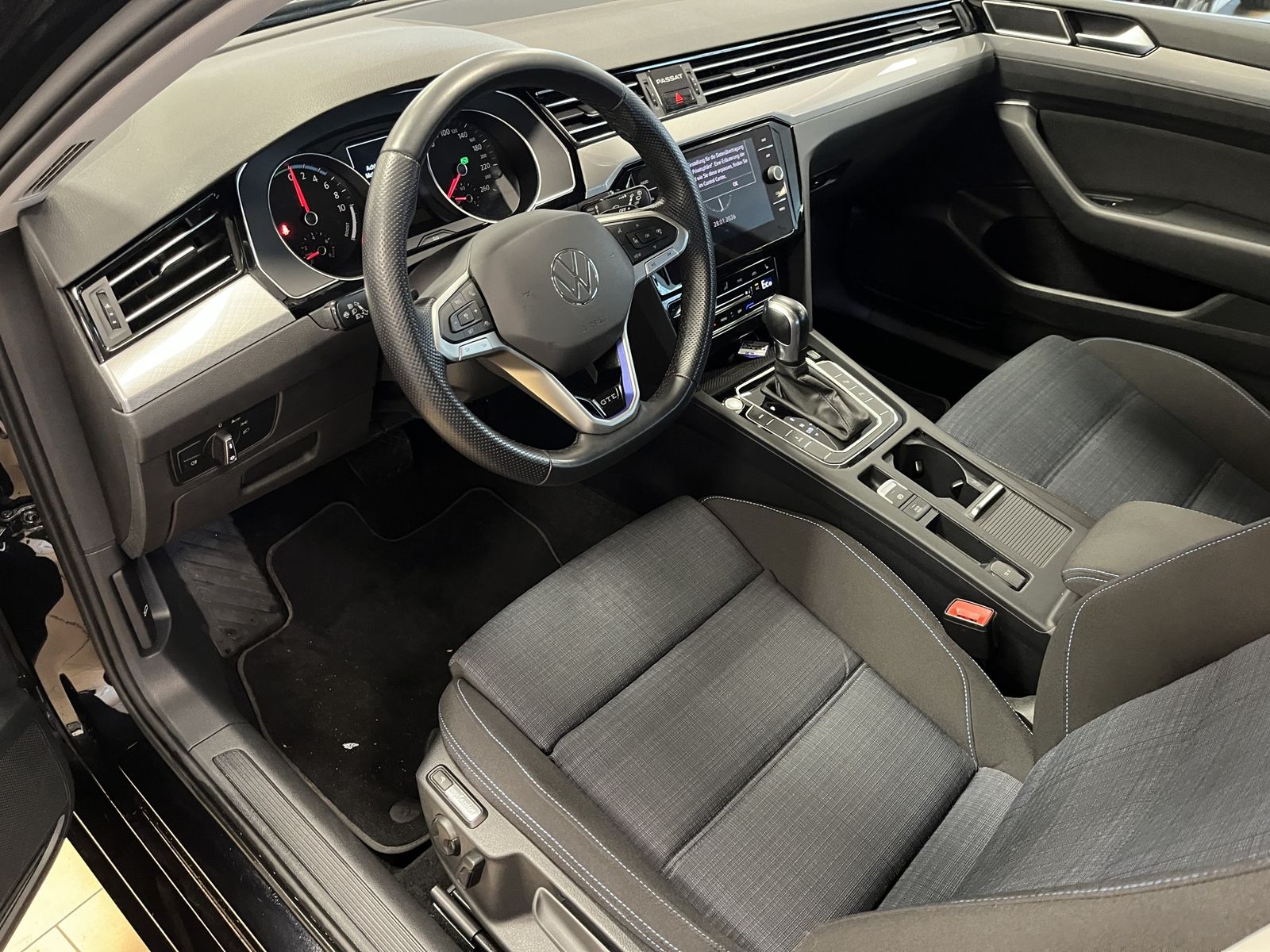 Volkswagen Passat GTE*ACC*AHK*Totwinkel*R.cam*SHZ*Tempomat foto 11