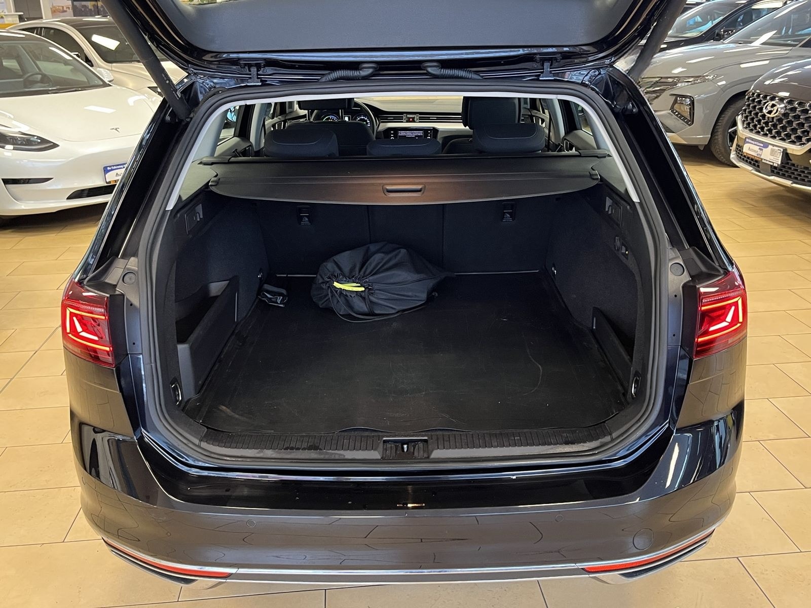 Volkswagen Passat GTE*ACC*AHK*Totwinkel*R.cam*SHZ*Tempomat foto 6