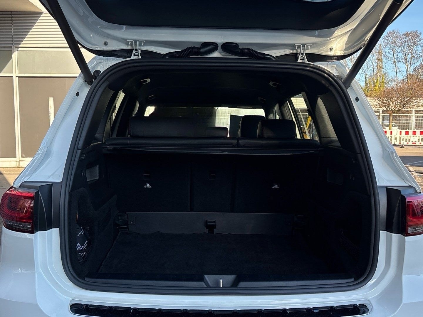 Mercedes-Benz GLB 250 AMG Kamera Totwinkel CarPlay MBUX AHK foto 16