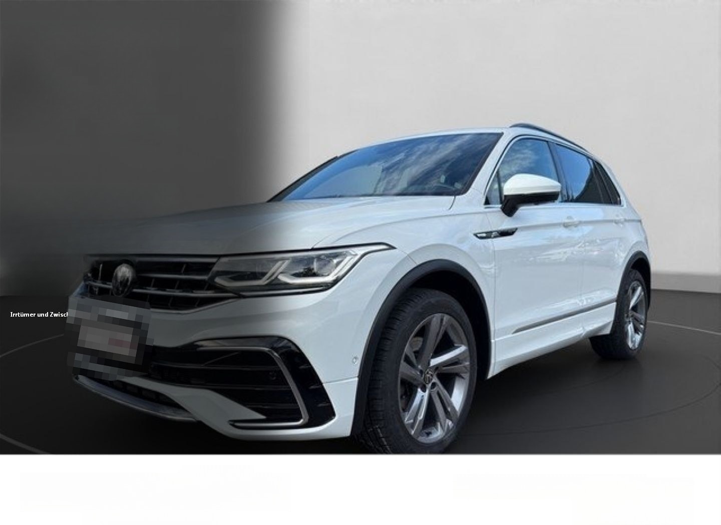 Volkswagen Tiguan 2.0 TDI R-Line *LEDER*AHK*STHZG*PANO*NAVI