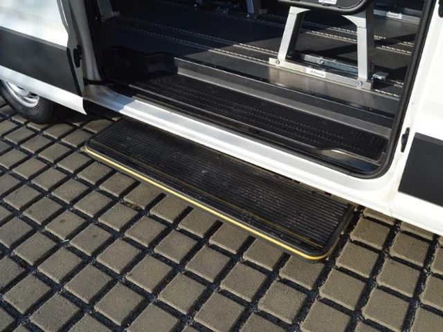 Volkswagen Crafter 35 TDI MR HD 9-SITZER/ROLLSTUHL/SCHNIERL foto 17