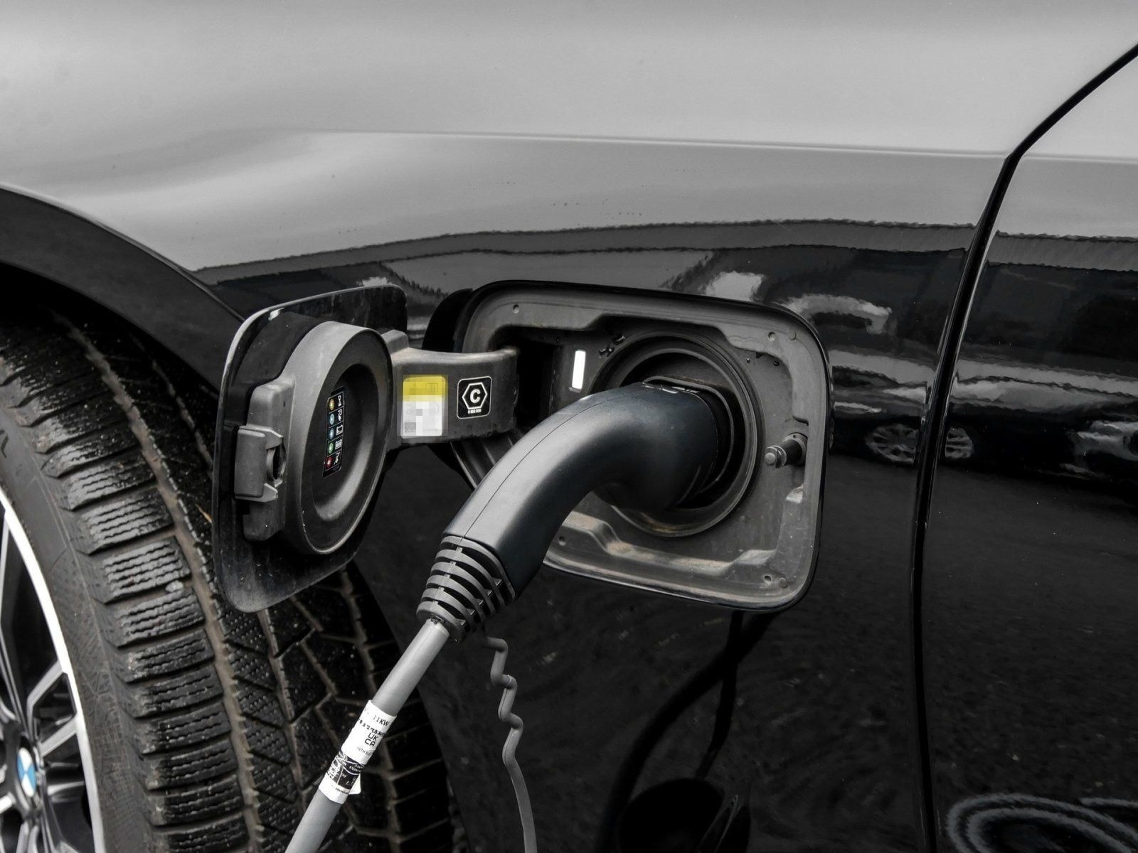 BMW 330e ADAPT.LED+HuD+DA PROF+360°+GLASDACH foto 16