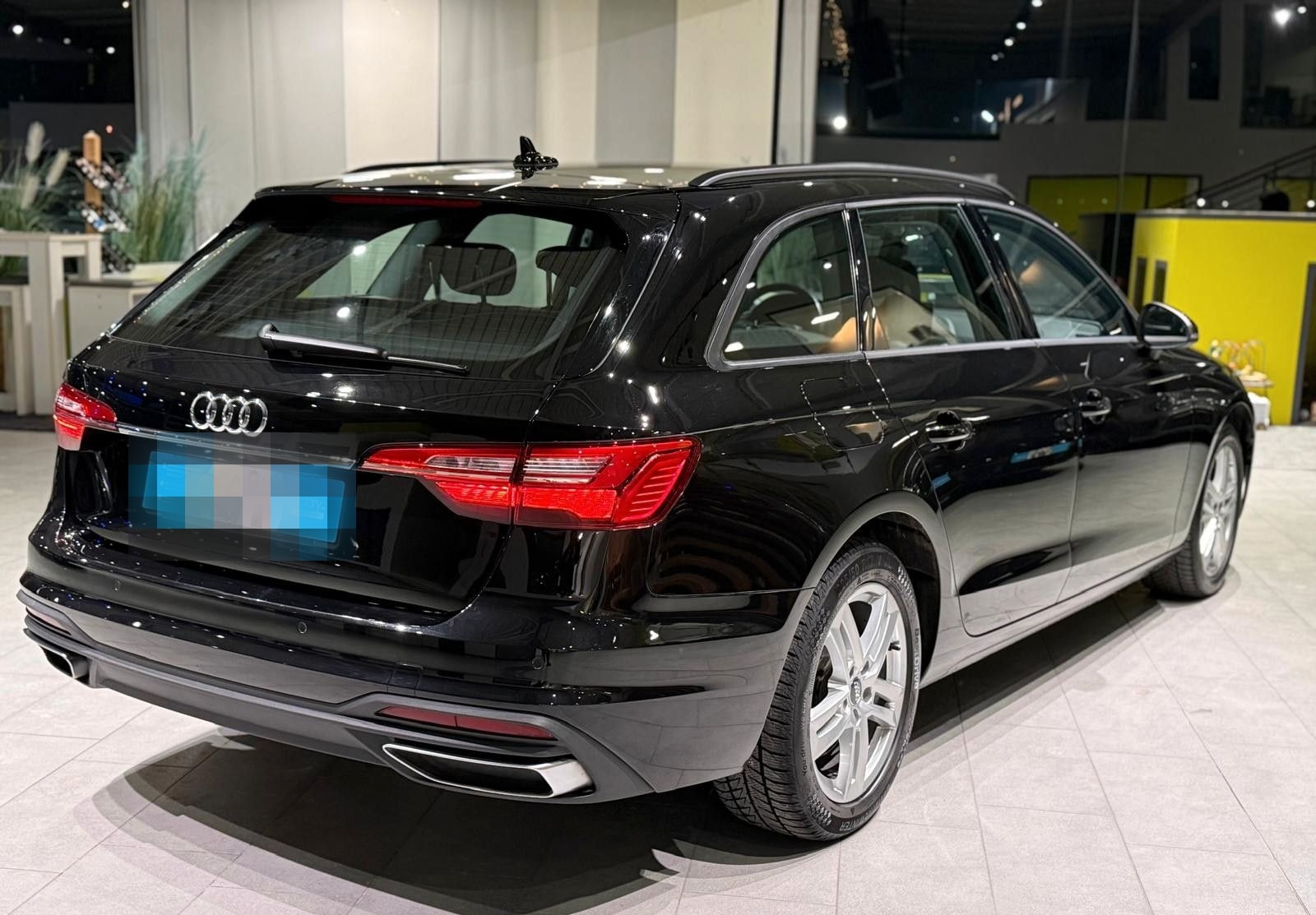 Audi A4 Avant 40 TDI basis*SHZ*RFK*Memory* foto 7