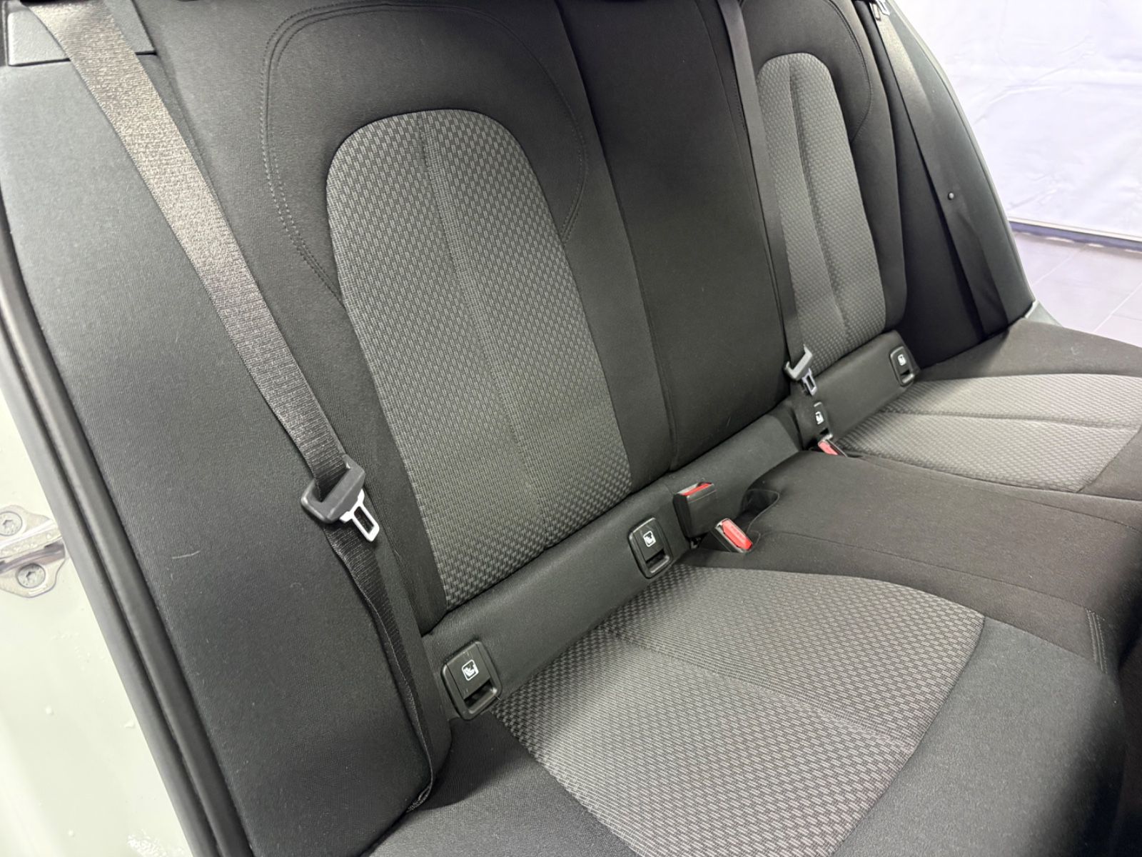 BMW 116d 1HD VRTUAL SPUR 2xPDC LED CAM DAB APPLE AHK foto 18