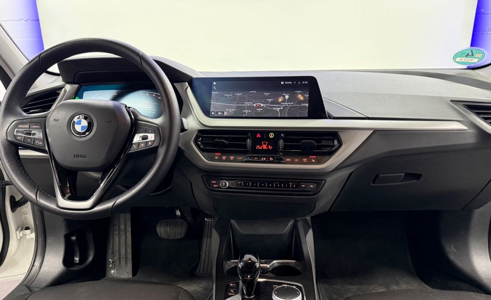 BMW 116d 1HD VRTUAL SPUR 2xPDC LED CAM DAB APPLE AHK foto 25