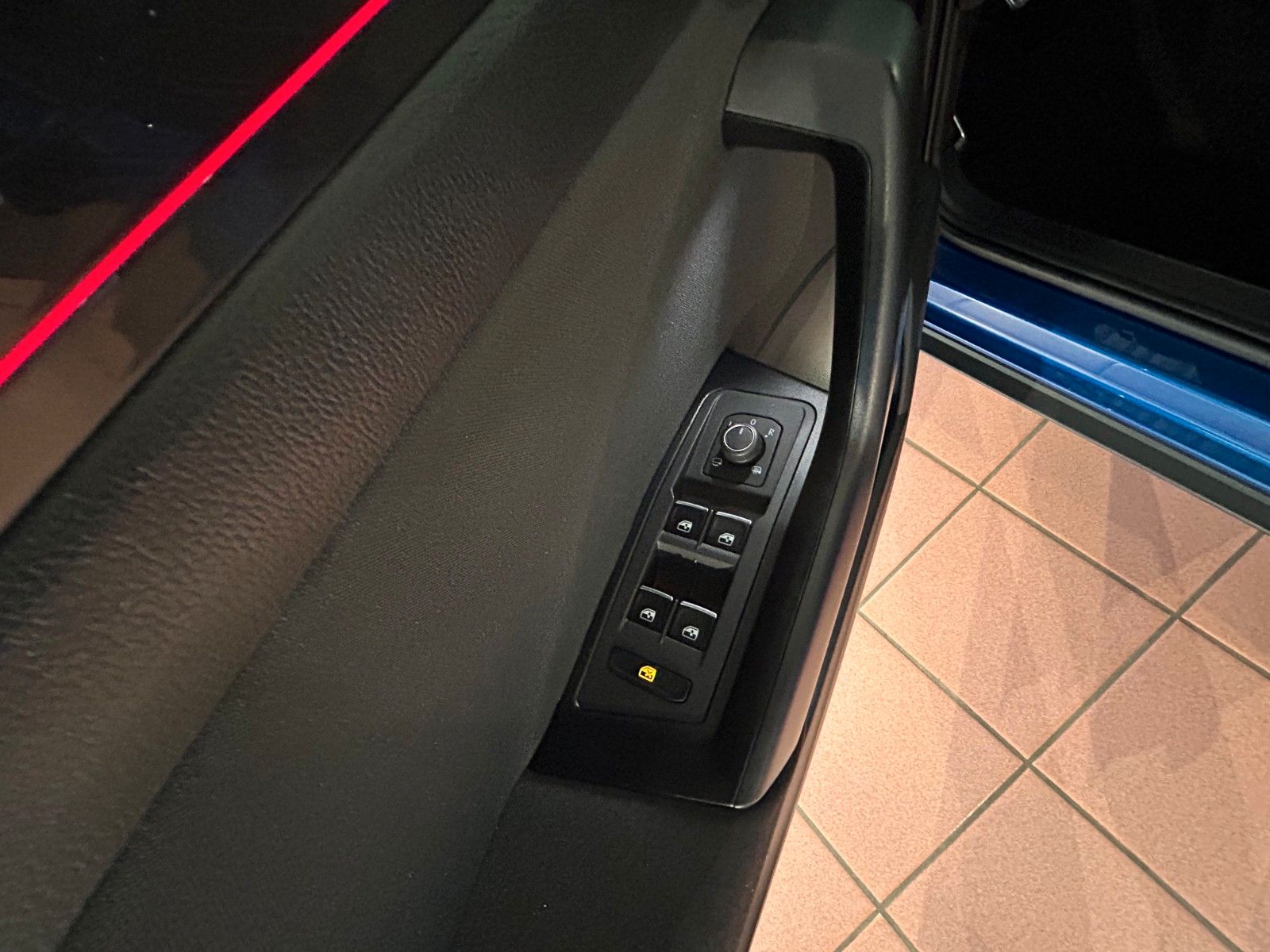 Volkswagen T-ROC 1.5 TSI Sport*ELEKT.HECKKL*RÜCKFAHRKAM*NAV foto 12